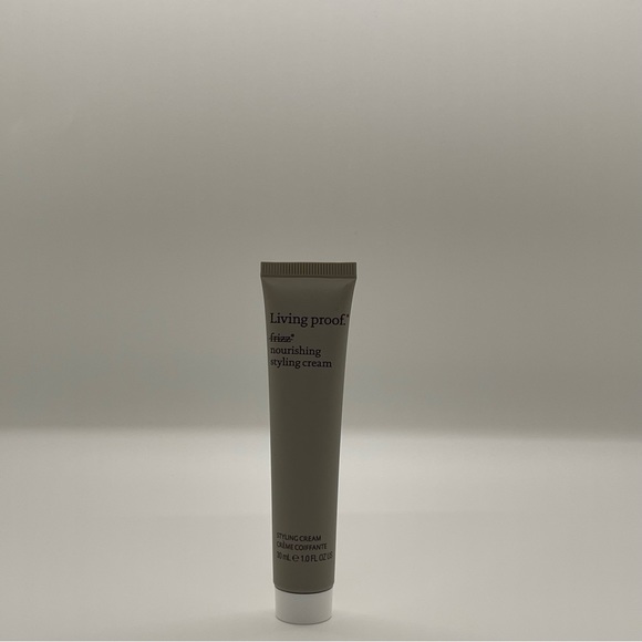 Living Proof - No Frizz Nourishing Styling Cream - Picture 2 of 5
